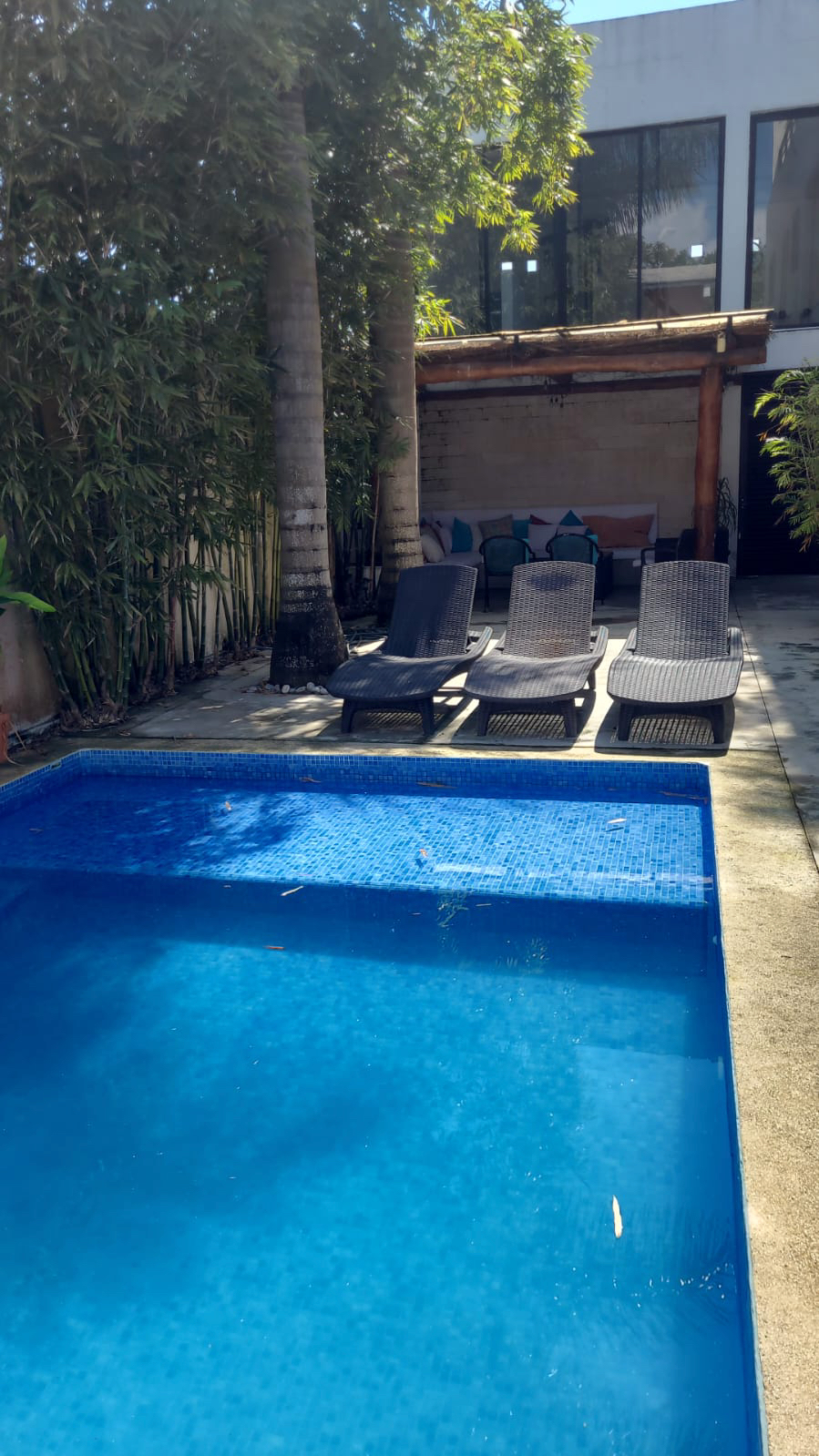 Casa en venta, en Cancún, Quintana Roo, 5 recámaras, 4 baños — Casa en Venta en Colegios, Cancún | 5 Recámaras con Alberca