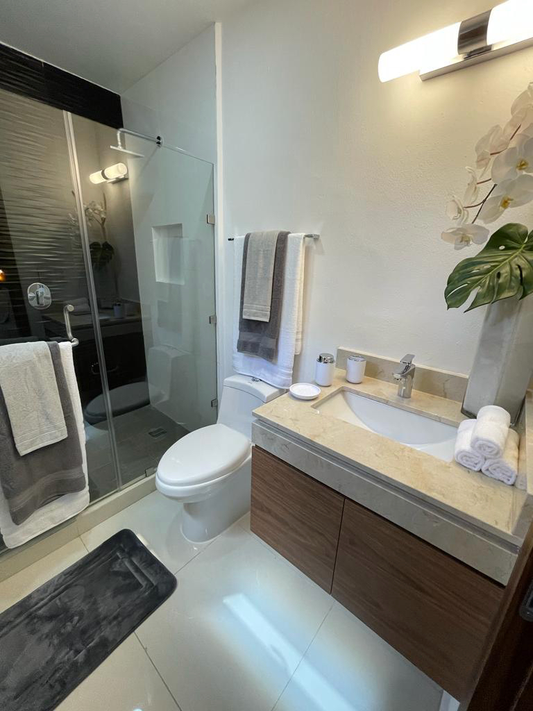 Departamento en venta, en Cancún, Quintana Roo, 13 recámaras, 2 baños — Origin by Wolf | Departamentos en Venta en Cancún con Formato Lock-Off (foto 4)