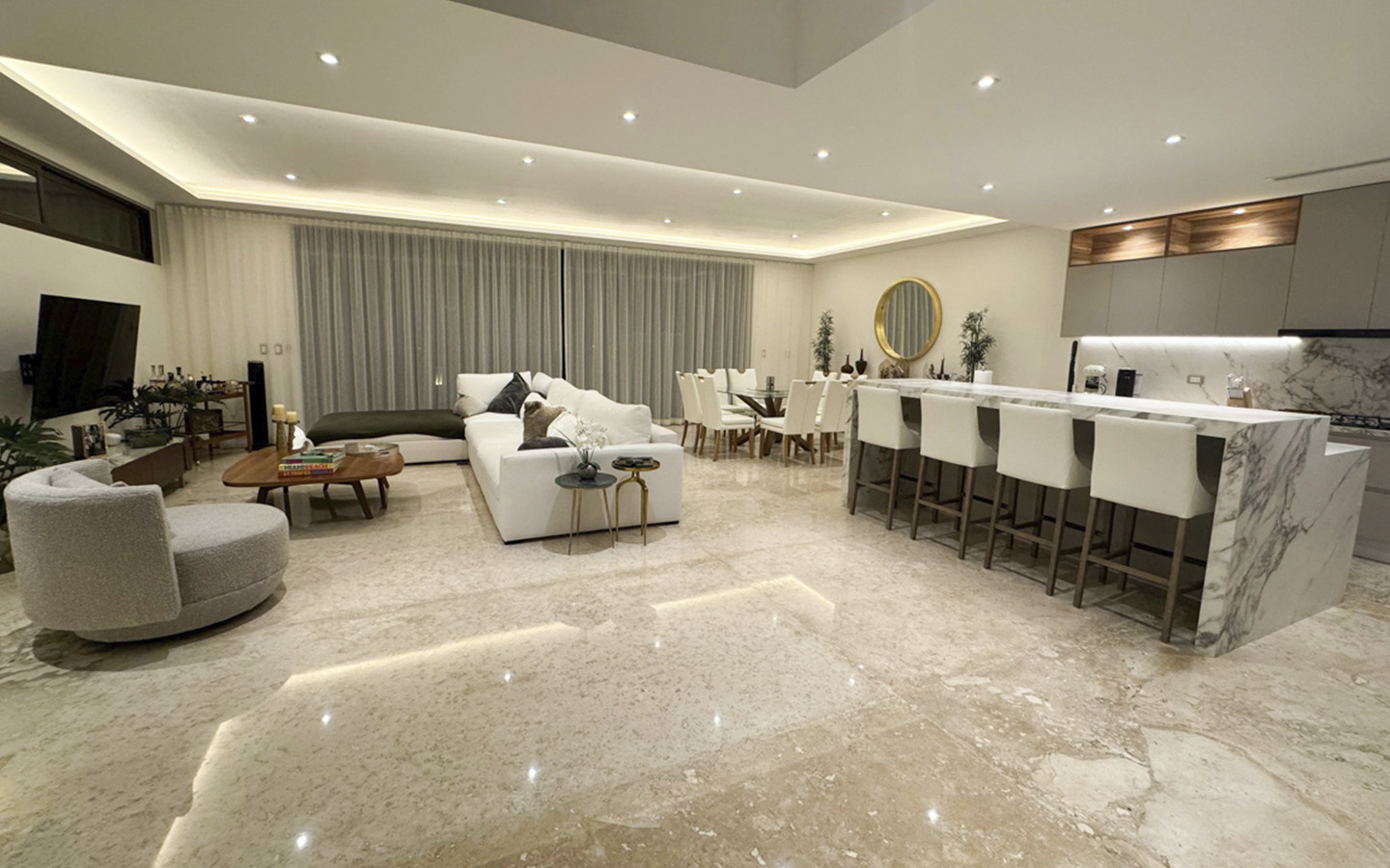 Casa en venta, en Cancún, Quintana Roo, 3 recámaras, 3 baños — Casa en Venta en Isla Dorada con Marina Privada, Zona Hotelera de Cancún (foto 2)