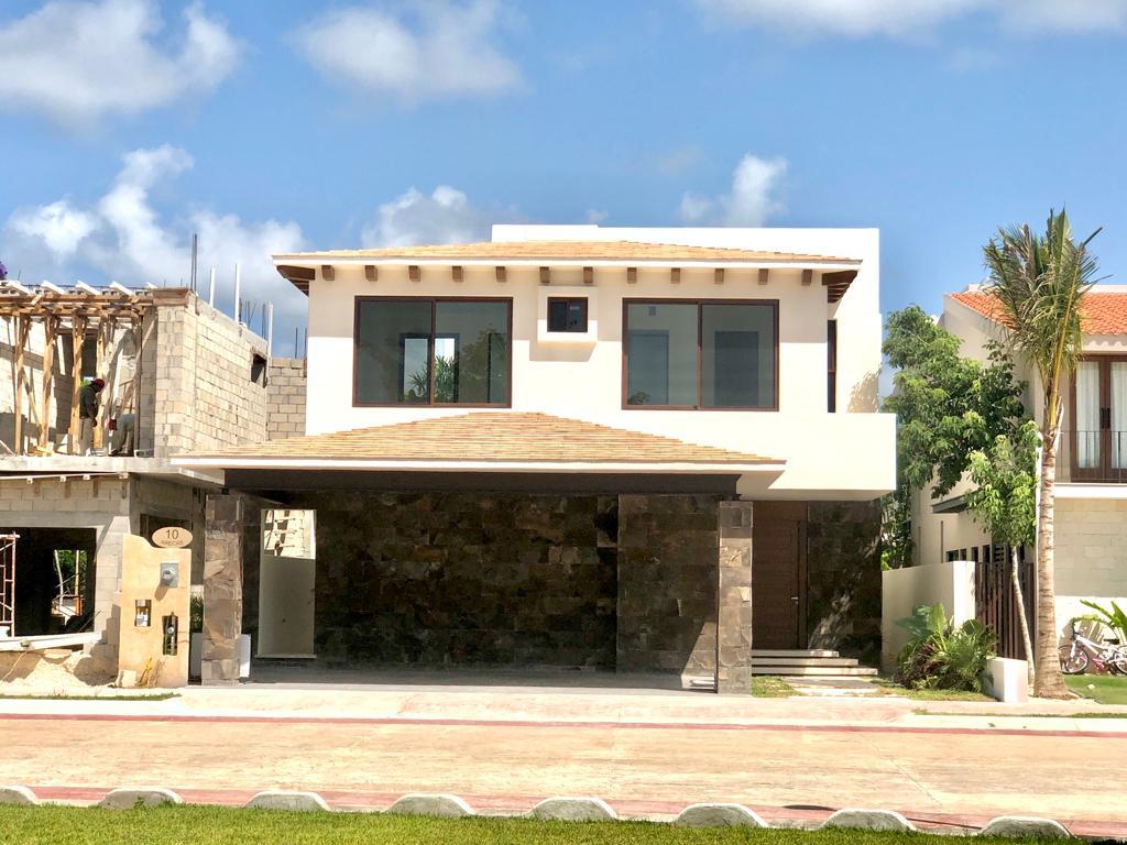 Casa en venta, en Cancún, Quintana Roo, 4 recámaras, 4 baños — Casa de Lujo en Venta en Lagos del Sol, Cancún | 407 m² Construcción con Alberca (foto 4)