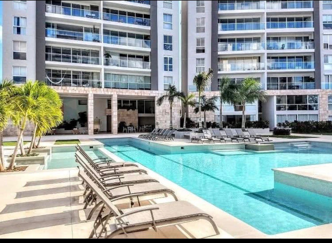 Departamento en venta, en Cancún, Quintana Roo, 2 recámaras, 2 baños — Departamento en Venta en Cumbres Cancún | Garden con Jardín Privado