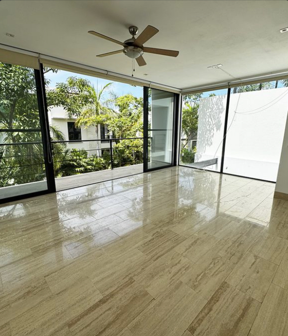 Casa en venta, en Cancún, Quintana Roo, 3 recámaras, 3 baños — Casa en Venta en Laguna 1 Puerto Cancún | 3 Recámaras y Vista al Parque (foto 2)