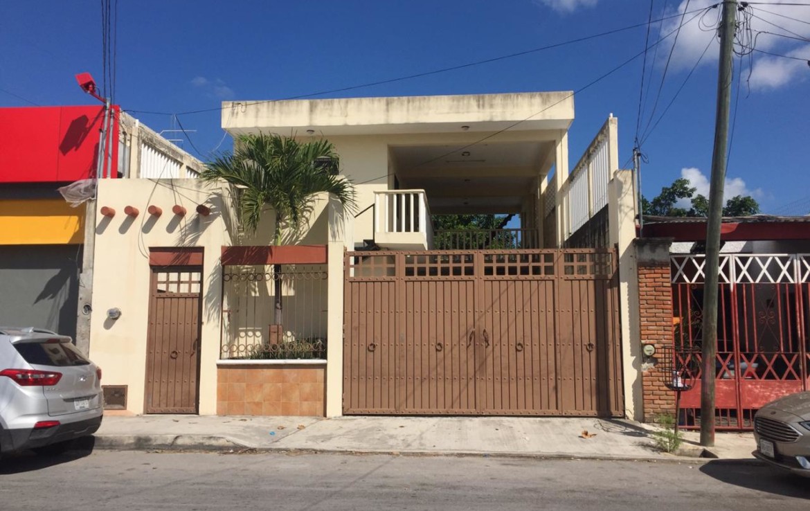 Casa en venta, en Cancún, Quintana Roo, 4 recámaras, 4 baños — Propiedad en Venta en Cancún | Ideal para 4 Estudios, Oficinas o Consultorios
