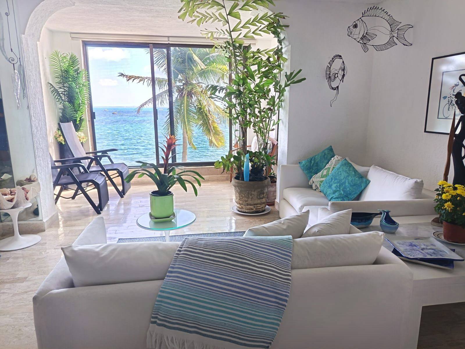 Departamento en venta, en Cancún, Quintana Roo, 2 recámaras, 2 baños — Departamento Frente al Mar en Cancún – Hopelchén, Puerto Juárez (foto 3)