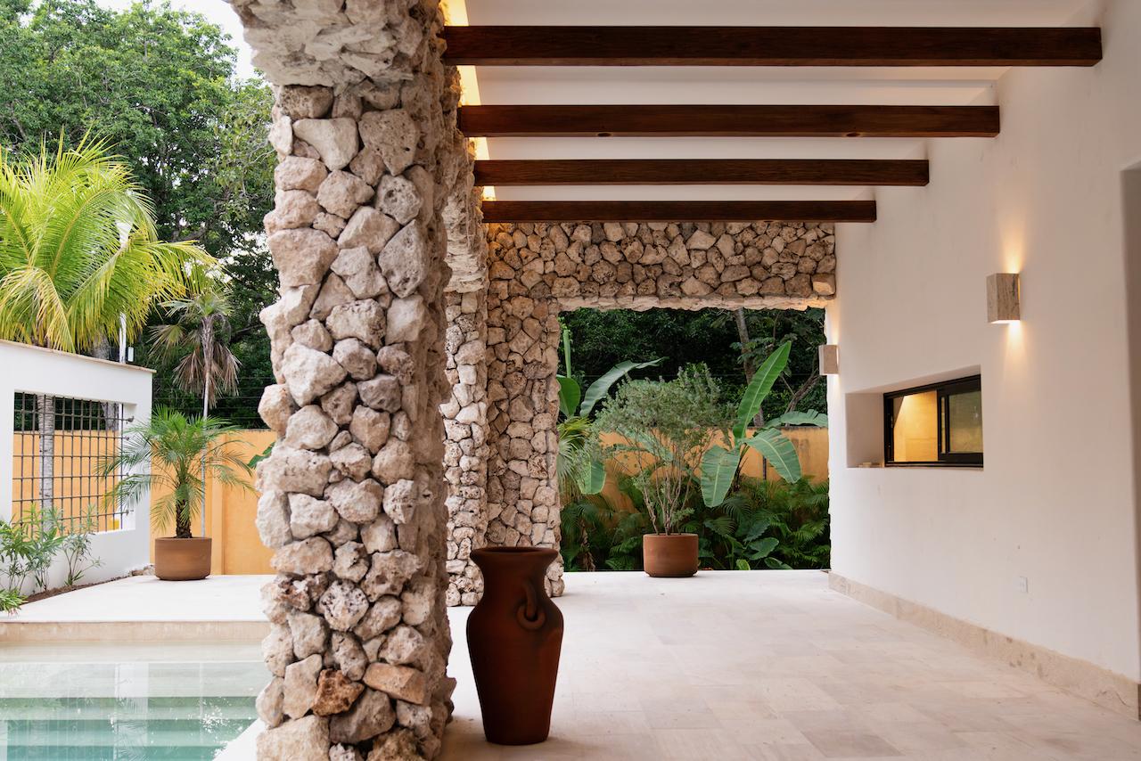 Casa en venta, en Cancún, Quintana Roo, 4 recámaras, 4 baños — Residencia de Lujo Estilo Mediterráneo en Venta en Lagos del Sol