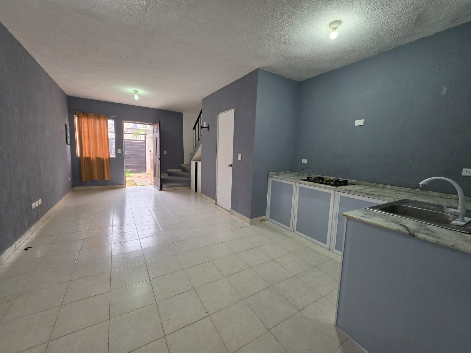 Casa en venta, en Playa Paraiso, Quintana Roo, 2 recámaras, 1 baños — Casa en Venta de 2 Recámaras en Urbi Villa del Rey, Playa Paraíso (foto 3)