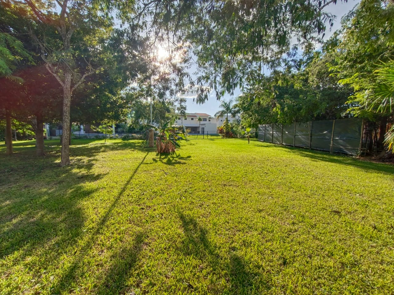 Terreno en venta, en Cancún, Quintana Roo — Terreno Premium en Lagos del Sol (foto 2)