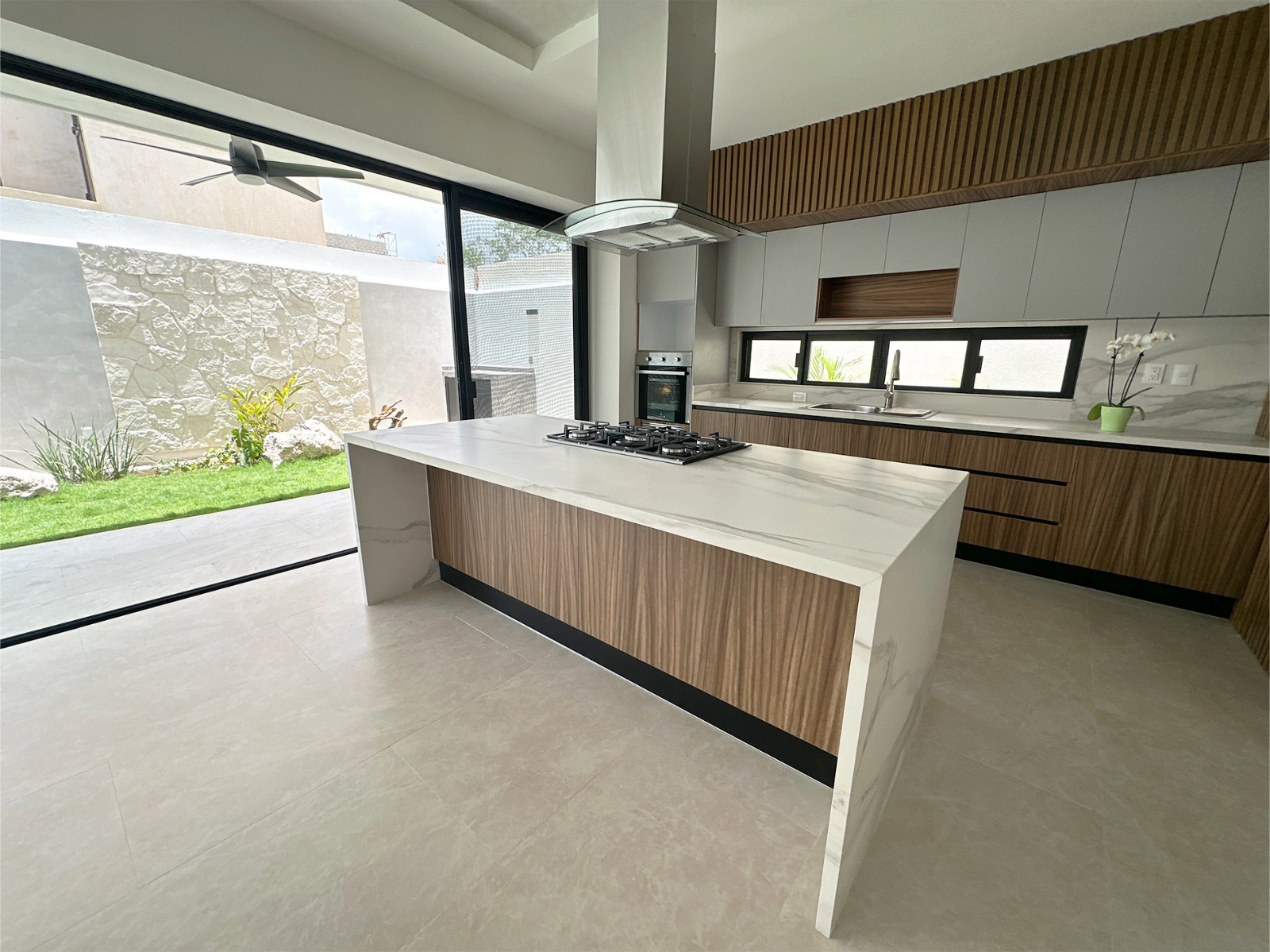 Casa en venta, en Cancún, Quintana Roo, 4 recámaras — Casa de Lujo en Venta en Vía Cumbres (foto 4)