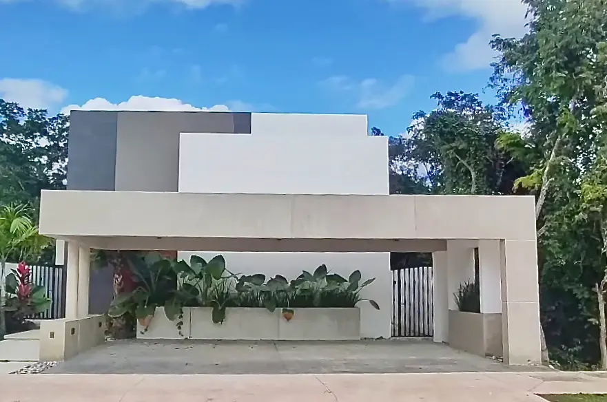 Casa en venta, en Cancún, Quintana Roo, 4 recámaras — Casa de Lujo en Lagos del Sol con Alberca Infinity