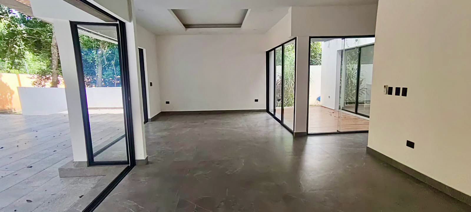 Casa en venta, en Cancún, Quintana Roo, 4 recámaras — Casa de Lujo en Lagos del Sol con Alberca Infinity (foto 4)