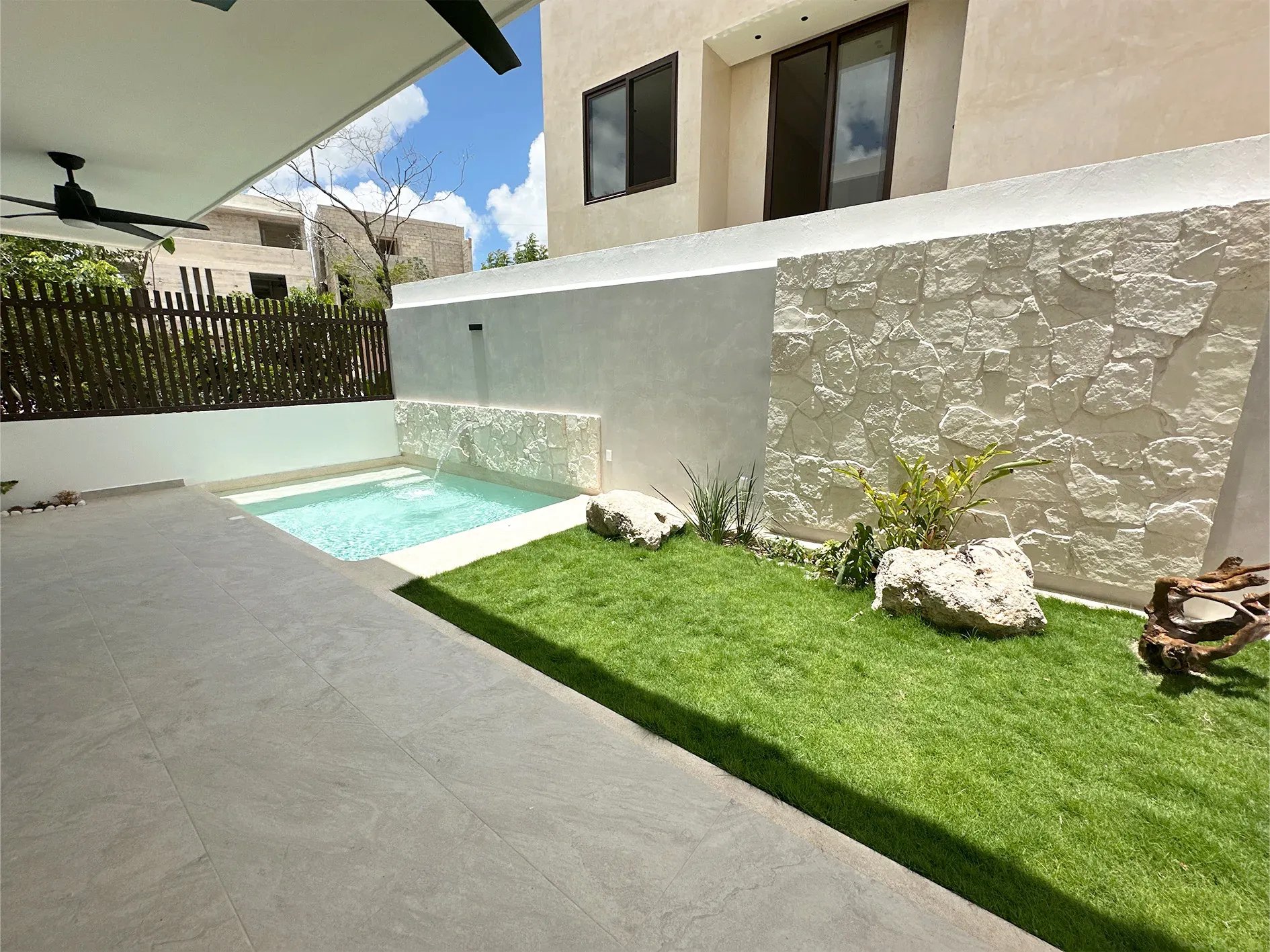 Casa en venta, en Cancún, Quintana Roo, 4 recámaras — Casa en Venta en Residencial Vía Cumbres (foto 3)
