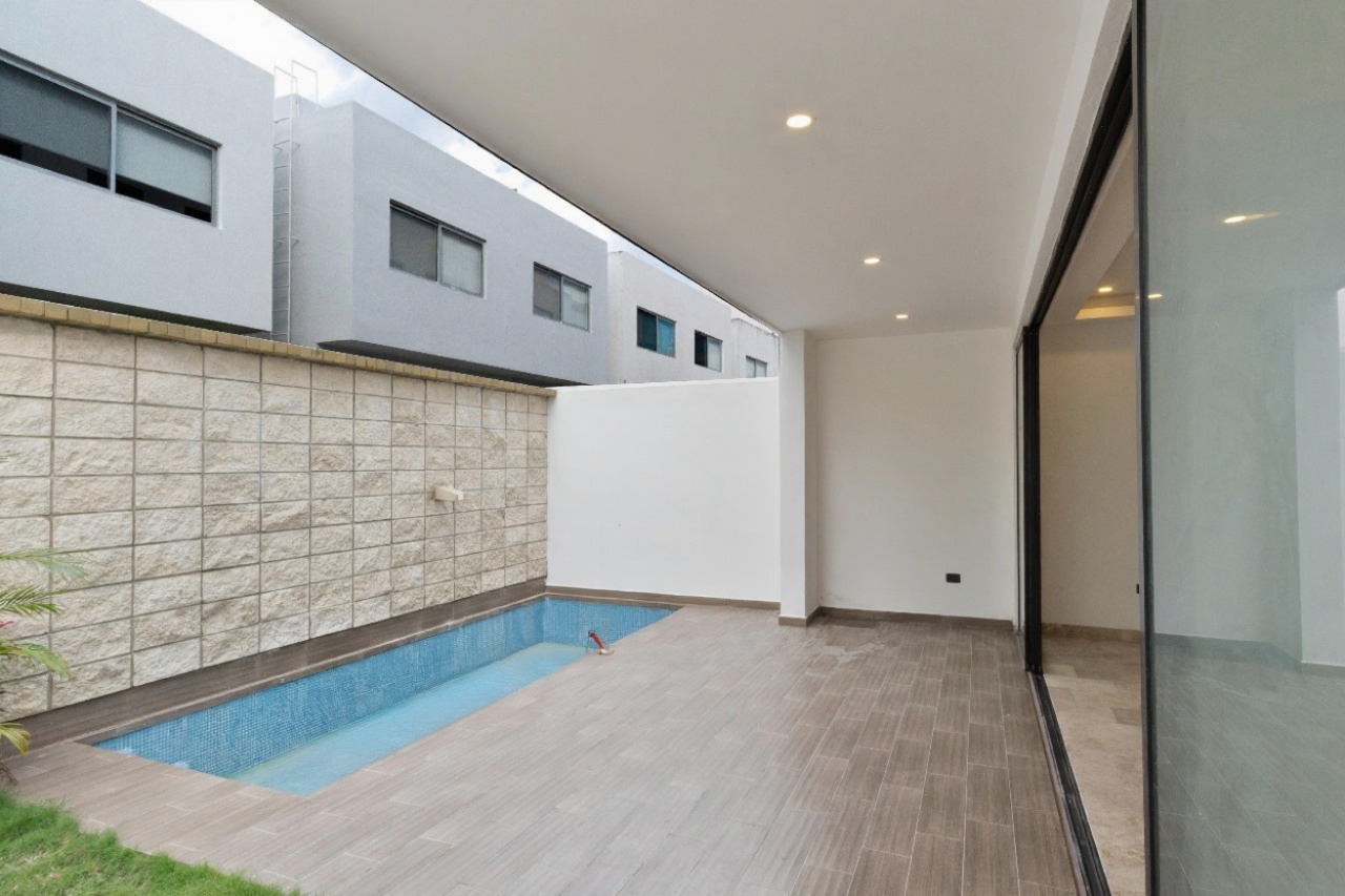 Casa en venta, en Cancún, Quintana Roo, 4 recámaras — Casa nueva en Residencial Aqua II (foto 2)
