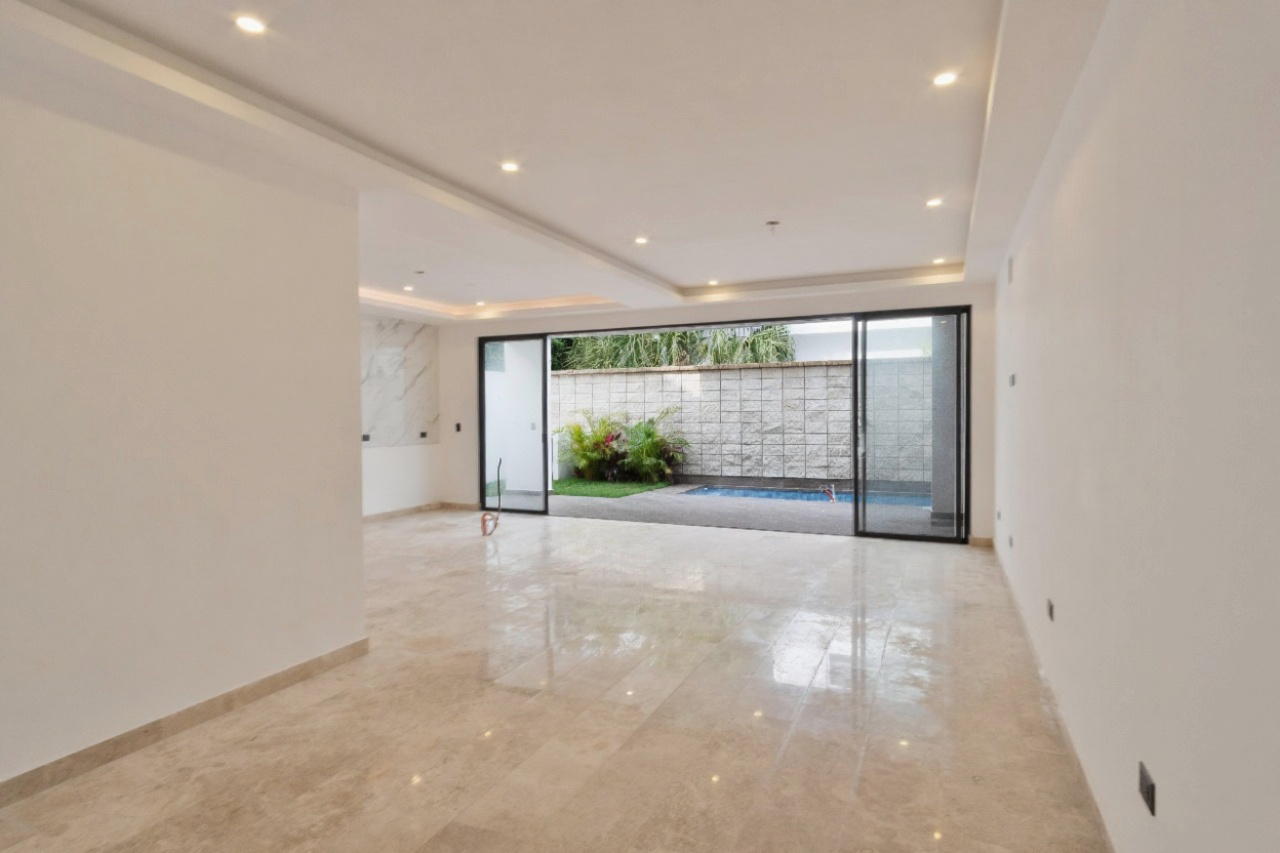 Casa en venta, en Cancún, Quintana Roo, 4 recámaras — Casa nueva en Residencial Aqua II (foto 3)