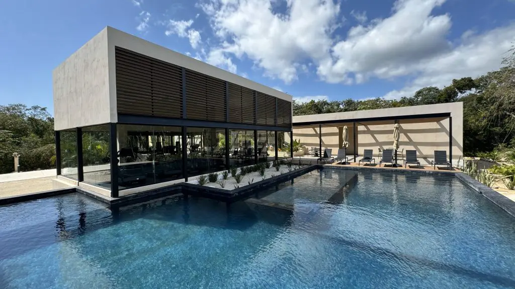 Casa en venta, en Xpu-Ha, Quintana Roo, 4 recámaras — Extraordinaria casa en Xpu-ha (foto 2)