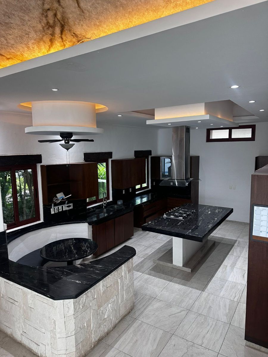 Casa en venta, en Cancún, Quintana Roo, 4 recámaras — Espectacular casa a lado de área verde (foto 4)