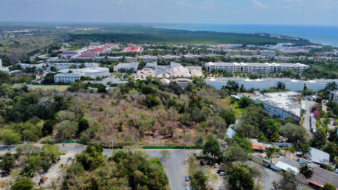 Terreno en venta, en Playa del Carmen, Quintana Roo — Macrolotes en Venta en Xcalacoco, Playa del Carmen | Uso Mixto a 300 m de la Pla (foto 4)