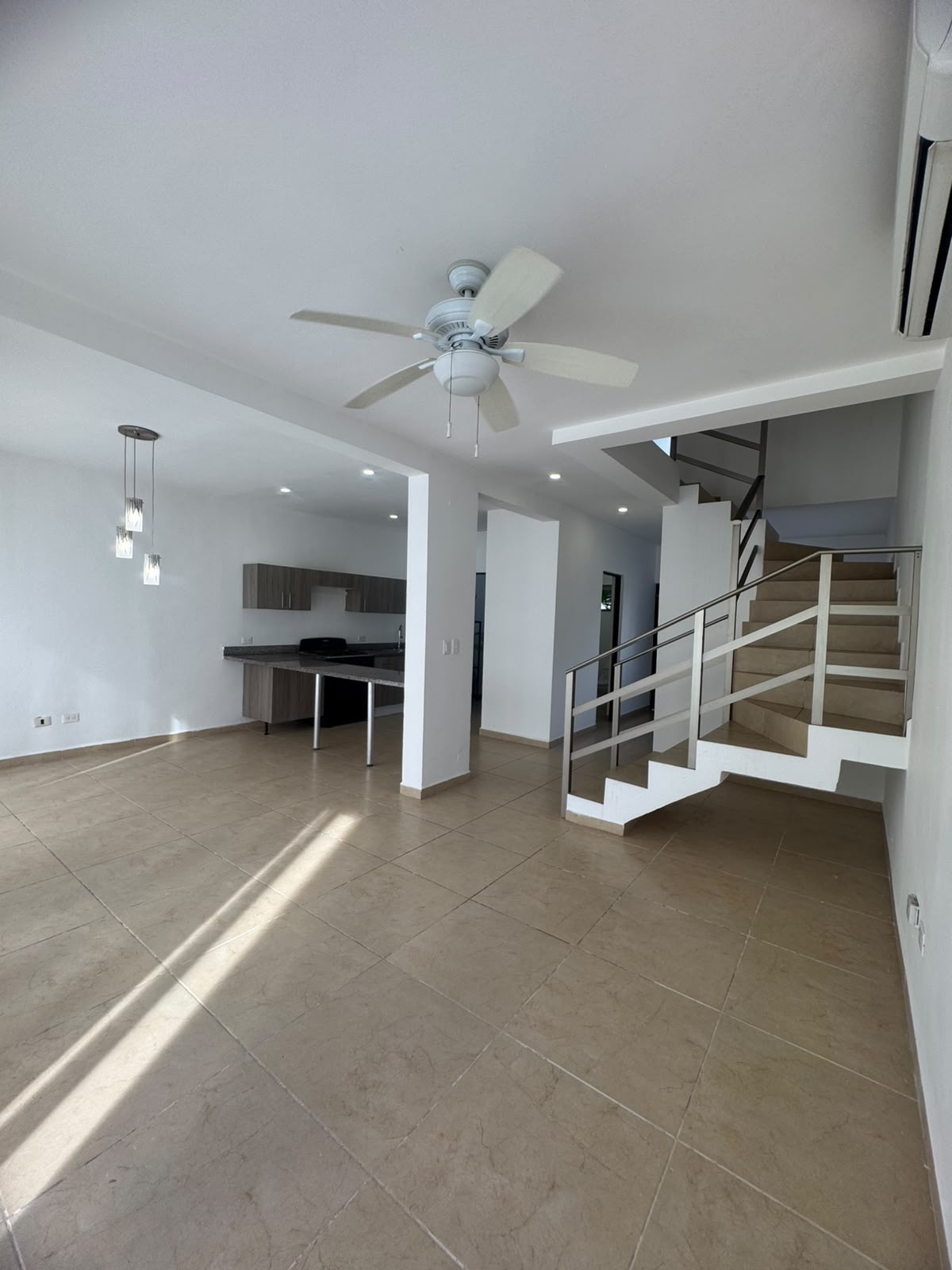 Casa en renta, en Cancun, Quintana Roo, 3 recámaras, 2 baños — Casa en Renta en A, Cancun (foto 2)