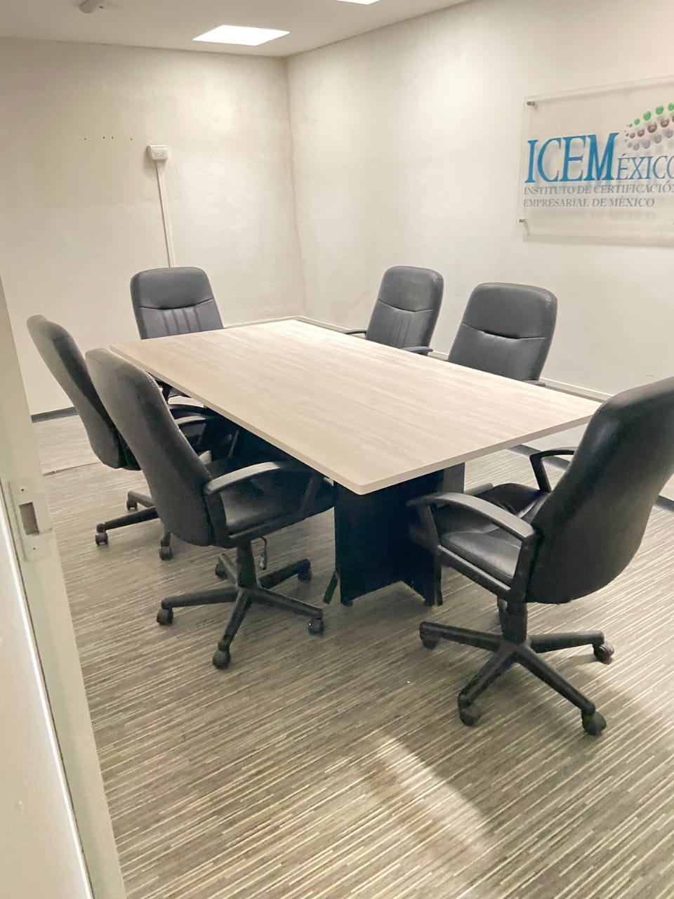Comercial en venta, en CDMX centro, Ciudad de México, 2 baños — Oficina en Venta y Renta en C, CDMX centro (foto 4)