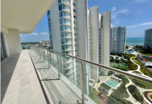 Departamento en venta, en Cancun benito juarez, Quintana Roo, 4 recámaras, 5 baños — Departamento en Venta SLS Novo bahia beach en P, Cancun benito juarez
