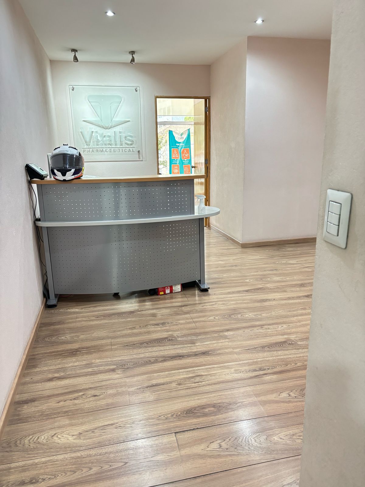 Comercial en renta, en Tlalpan, Ciudad de México, 2 baños — Oficina en Renta en Perisur,Tlalpan (foto 4)