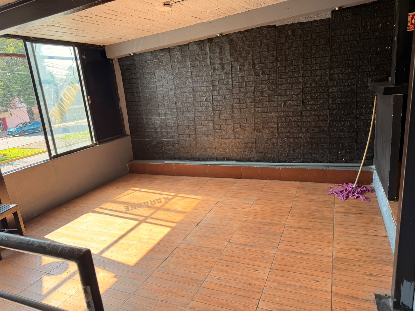Comercial en venta, en CDMX TLALPAN, Ciudad de México, 1 baños — Local comercial en Venta y Renta en C, CDMX TLALPAN (foto 3)