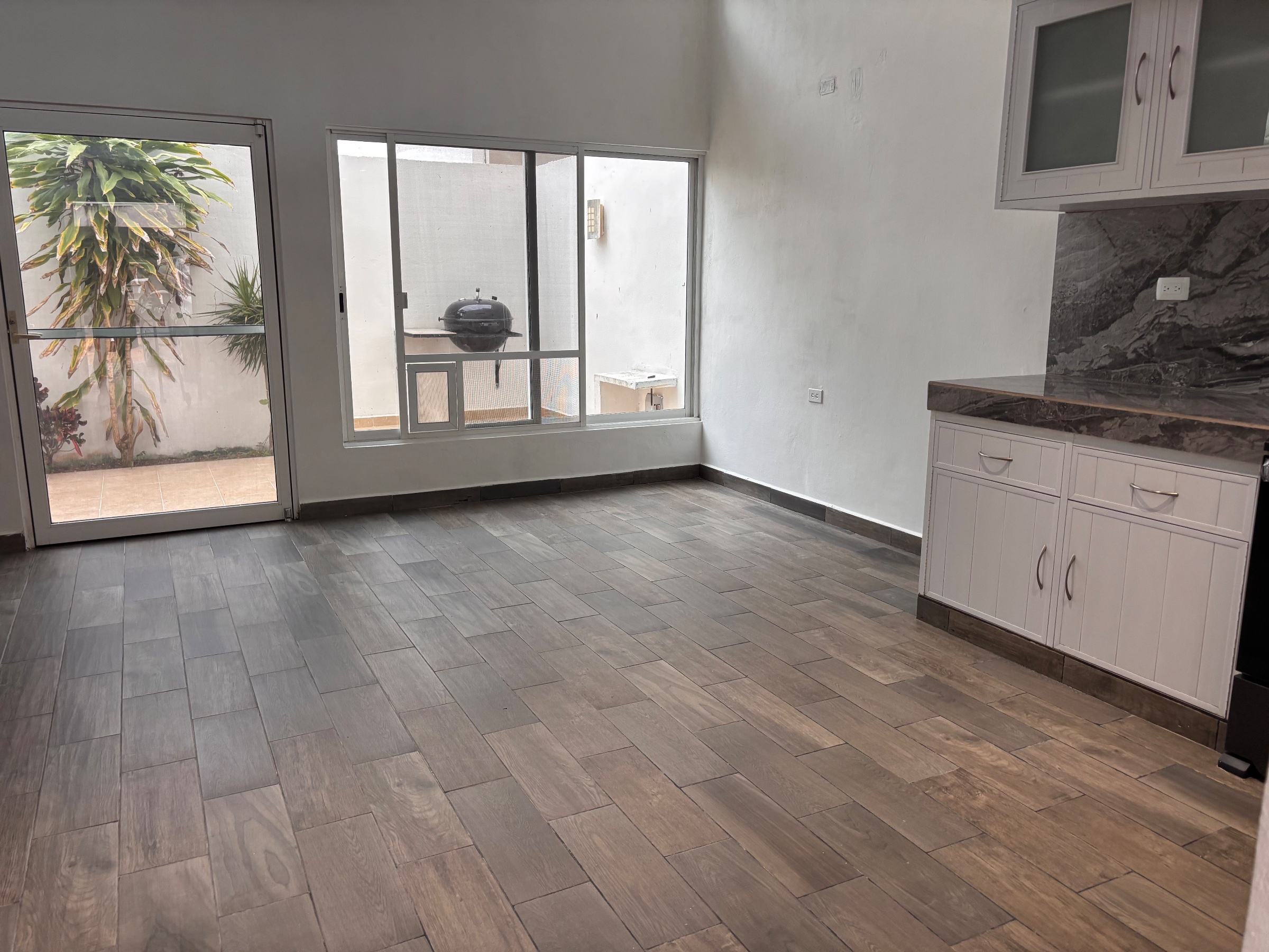 Casa en renta, en Cancun, Quintana Roo, 2 recámaras, 1 baños — Casa en Renta en Arbolada (foto 2)