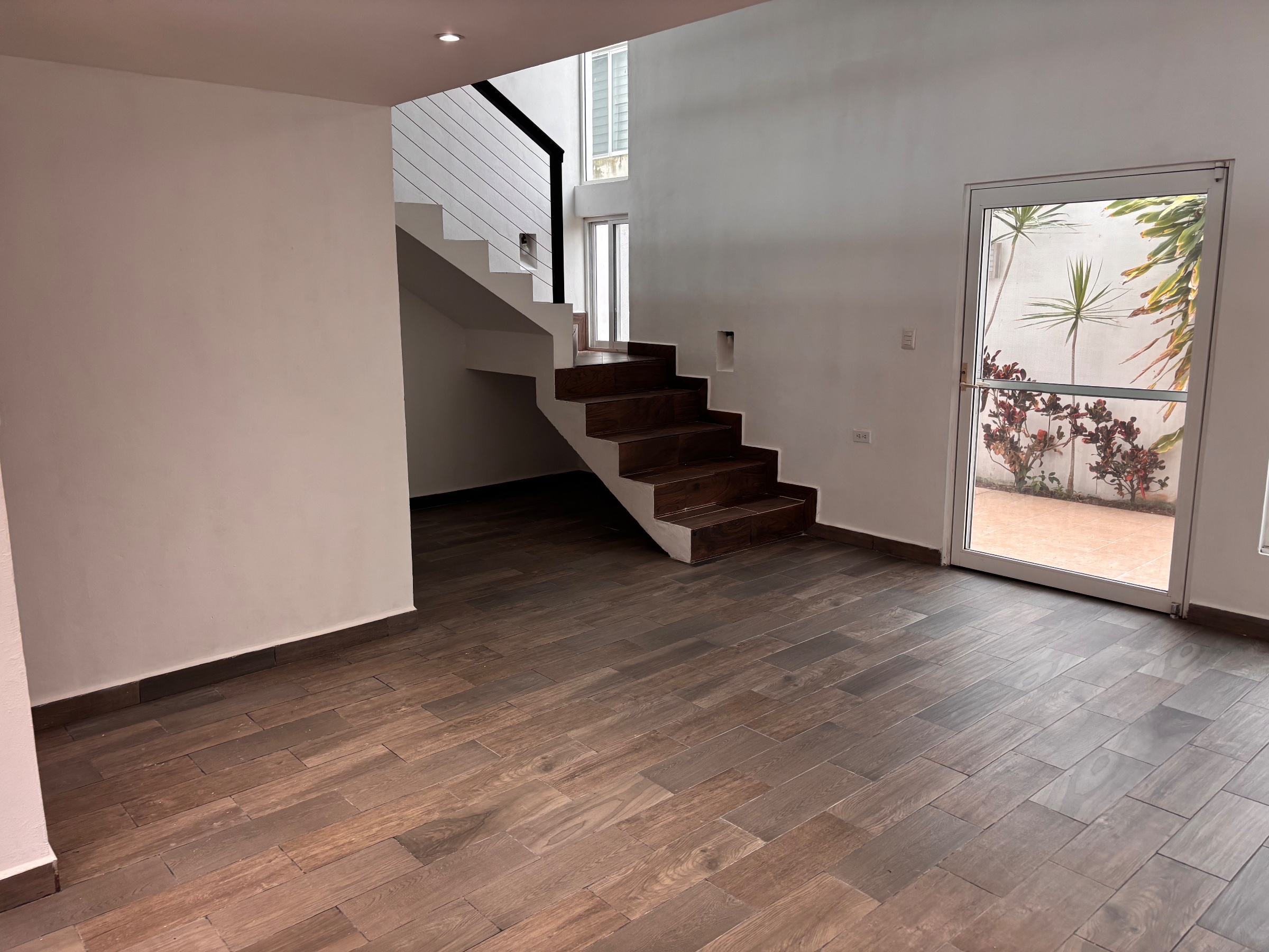 Casa en renta, en Cancun, Quintana Roo, 2 recámaras, 1 baños — Casa en Renta en Arbolada (foto 4)