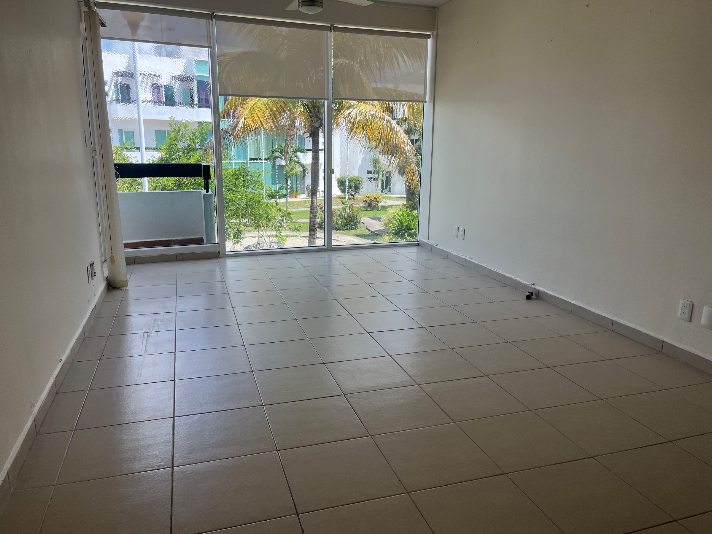 Departamento en renta, en Cancun, Quintana Roo, 2 recámaras, 2 baños — Departamento en Renta en Villa Maya Cancun (foto 3)