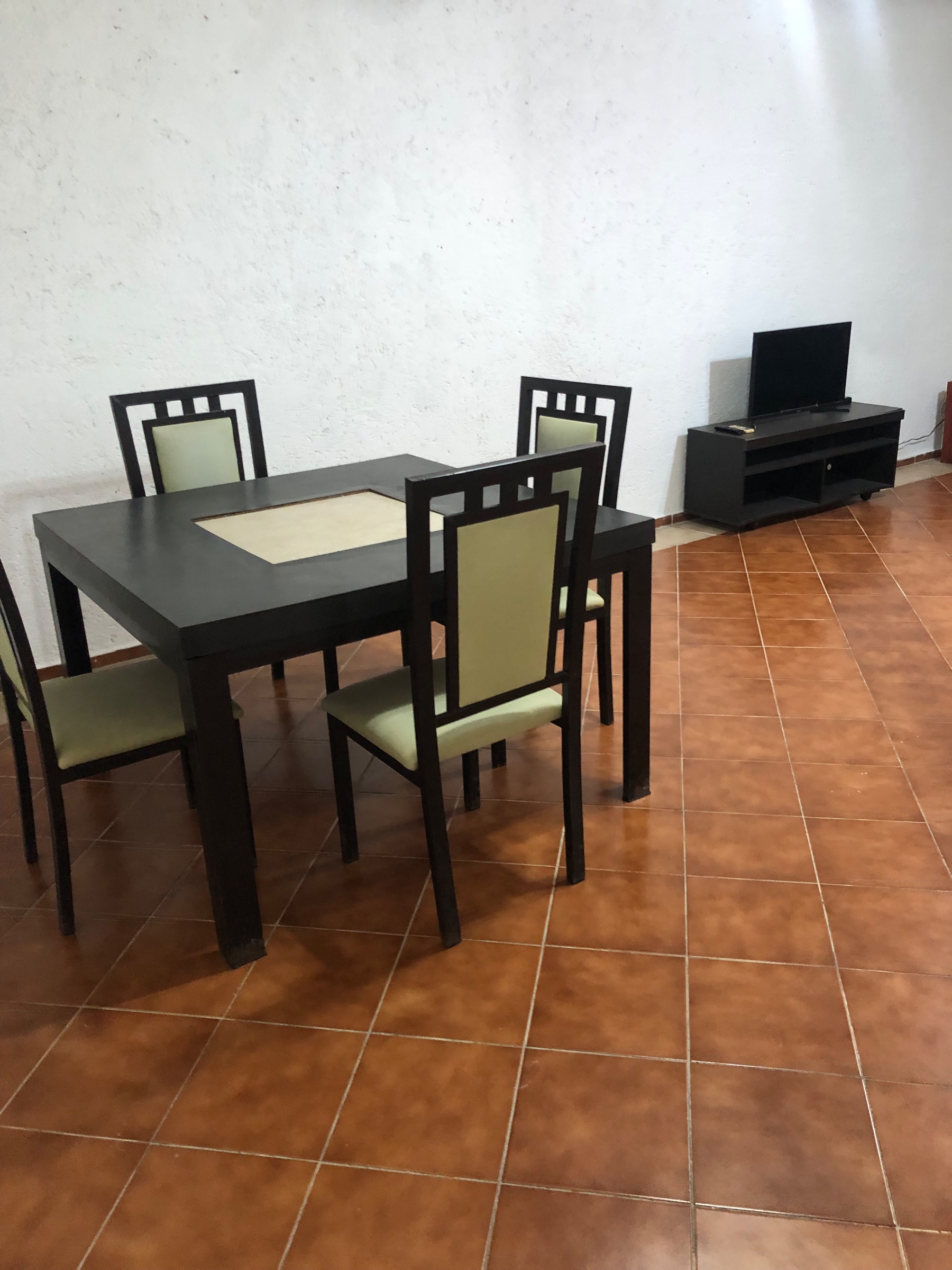 Departamento en renta, en Cancún , Quintana Roo, 3 recámaras, 1 baños — Departamento en Renta en A, Cancún  (foto 2)