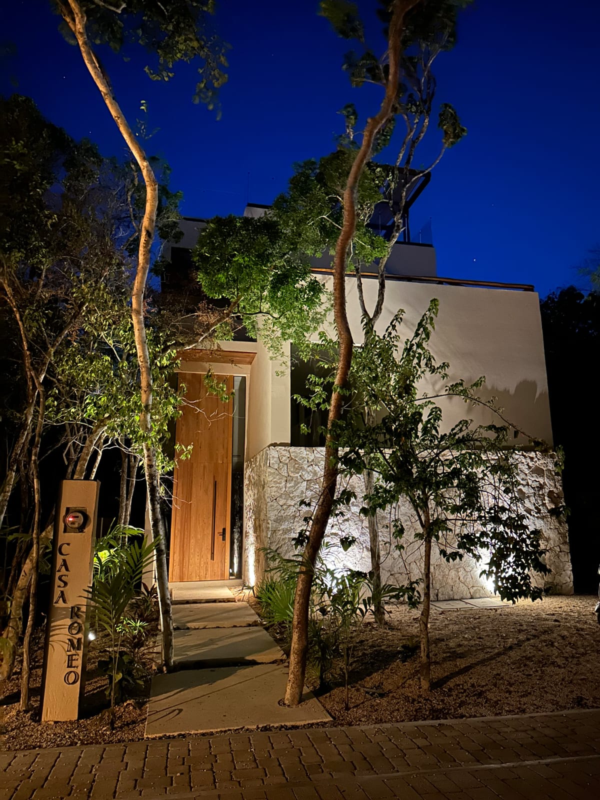 Casa en venta, en Tulum, Quintana Roo, 4 recámaras, 4 baños — Casa en Venta en Aldea zama, Tulum